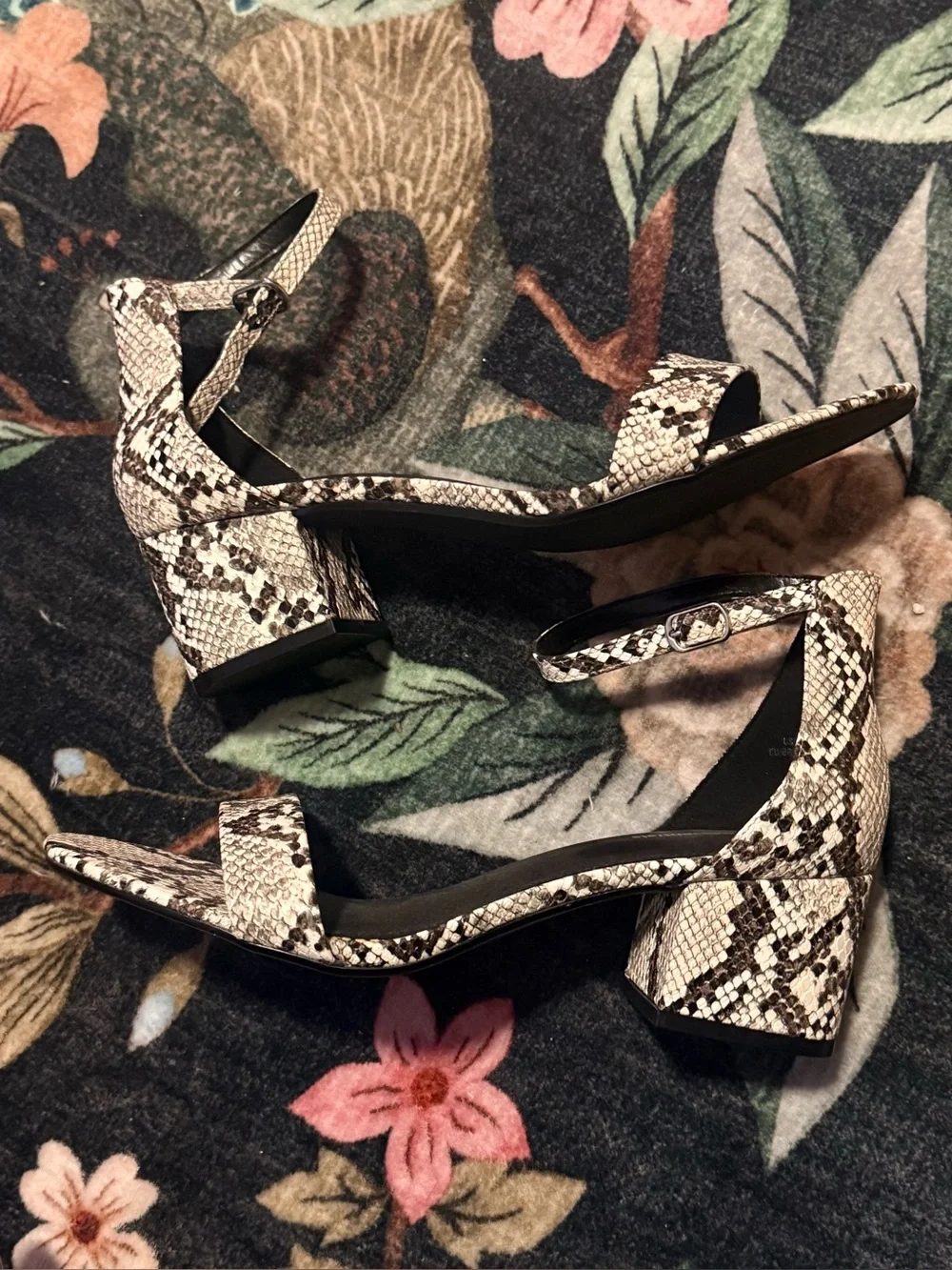 *NWOT* Amazon Essentials Snake-Print Ankle Strap Heels in Black and White